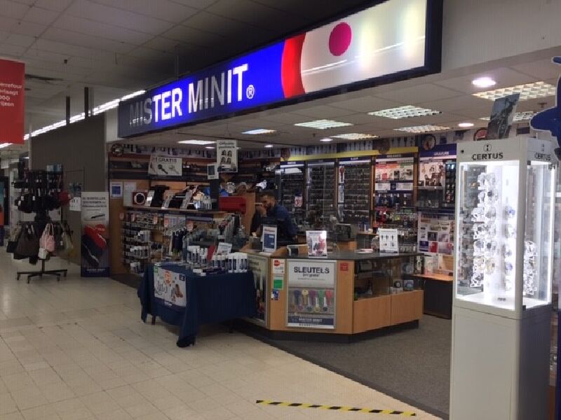 Foto van MISTER MINIT Lier Carrefour | Sleutel- Horloge- & Schoenmaker