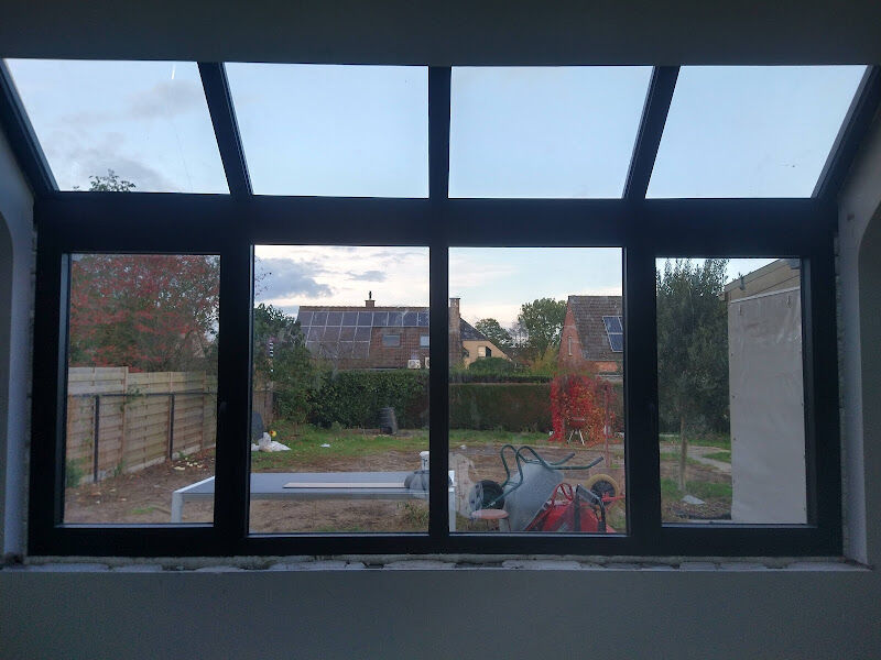 Foto van DERACON - deuren ramen constructies