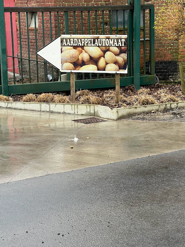 Foto van Aardappelautomaat