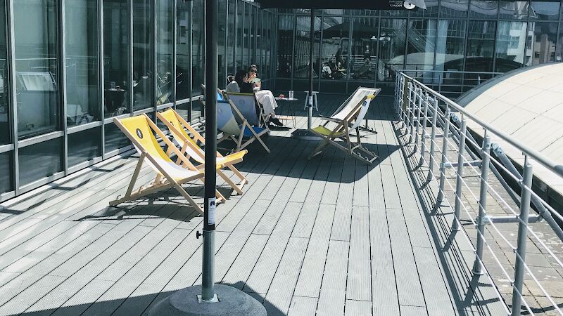 Foto van L'AGENCE DE PUB