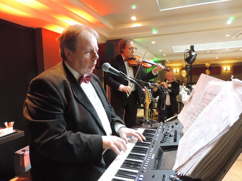 Foto van Livemusic Luc Around