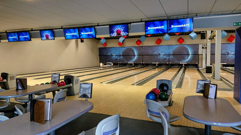 Foto van Blue Ball Bowling