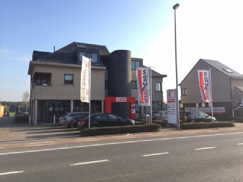 Foto van First Stop - E.w. Bandenservice BVBA