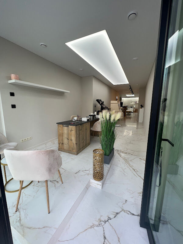 Foto van Beautysalon Élégance