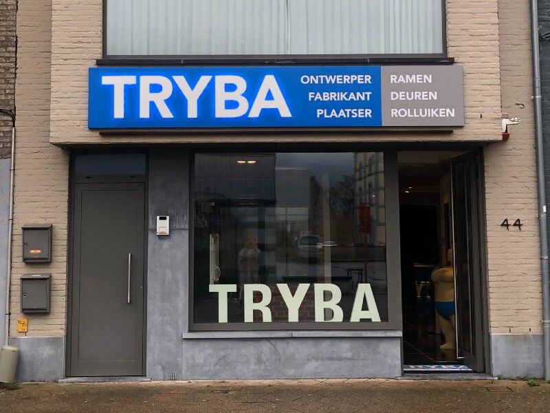 Foto van Tryba