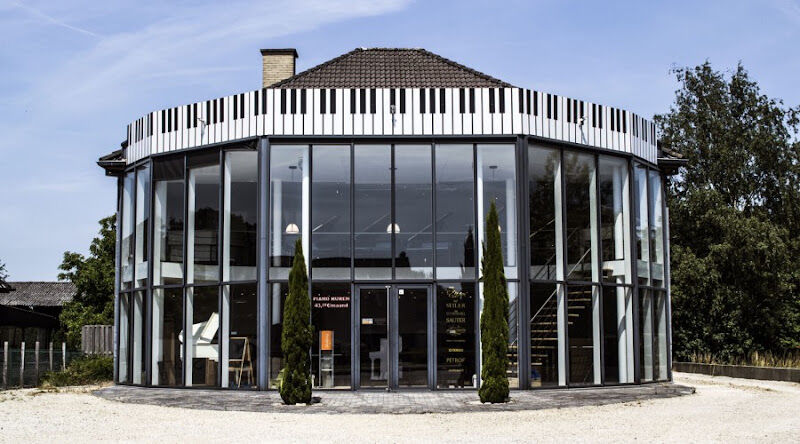 Foto van Piano's Lovrovic