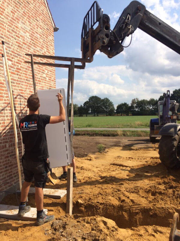 Foto van MR Technics - Sanitair - Verwarming - Ventilatie - Warmtepomp - Technieker