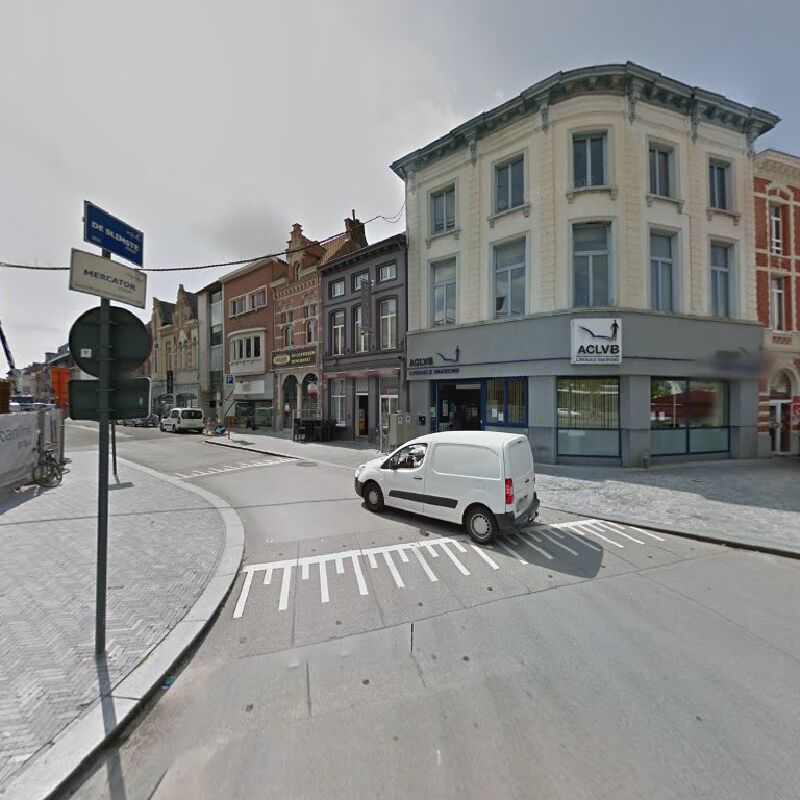 Foto van Micheline van Damme