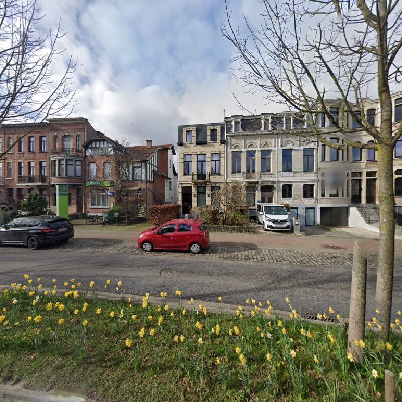 Foto van Mostien Peter Louise